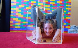 Sofie Dossi feet photo thumbnail