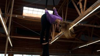 Sofie Dossi feet photo 5