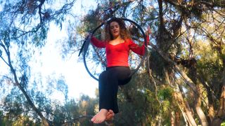 Sofie Dossi feet photo 10