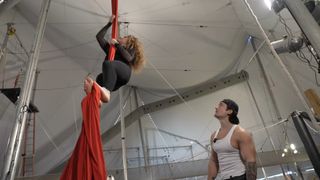 Sofie Dossi feet photo 19