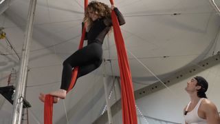 Sofie Dossi feet photo 17