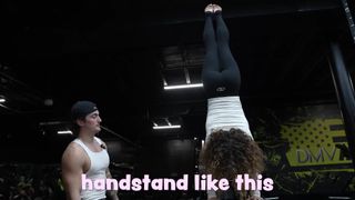 Sofie Dossi feet photo 5
