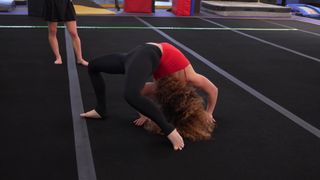 Sofie Dossi feet photo 4