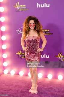 Sofie Dossi feet photo 13