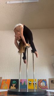 Sofie Dossi feet photo 10