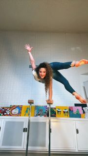Sofie Dossi feet photo 8