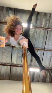 Sofie Dossi feet photo 12