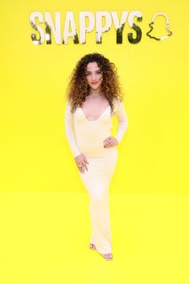 Sofie Dossi feet photo 11