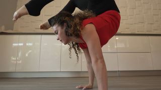 Sofie Dossi feet photo 18