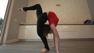Sofie Dossi feet photo 15