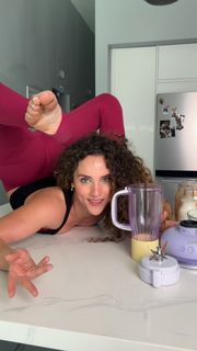 Sofie Dossi feet photo 20