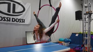 Sofie Dossi feet photo 9
