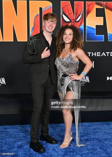 Sofie Dossi feet photo 11