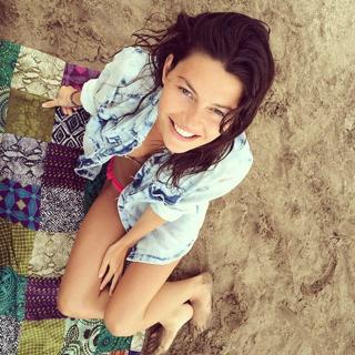 Sofía Jiménez feet photo 1