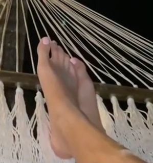 Sofía Jiménez feet photo 13