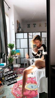 Sofía Reyes feet photo thumbnail