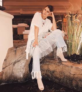 Sofía Reyes feet photo thumbnail