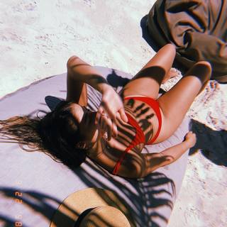 Sofía Reyes feet photo thumbnail