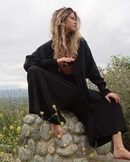 Sofía Reyes feet photo thumbnail