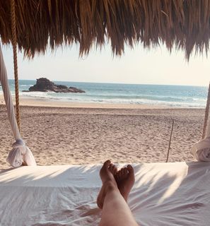 Sofía Stamatiades feet photo 8
