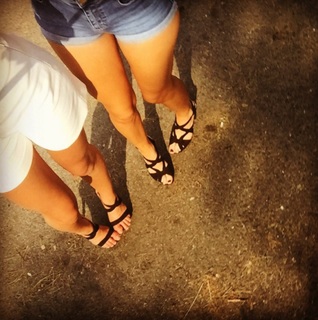 Sofía Suescun feet photo thumbnail