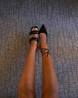 Sofía Suescun feet photo thumbnail