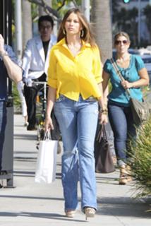 Sofía Vergara feet photo thumbnail