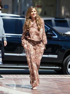 Sofía Vergara feet photo thumbnail