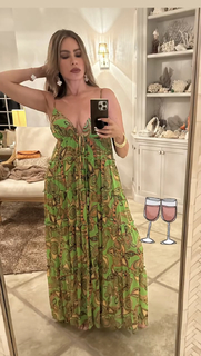 Sofía Vergara feet photo thumbnail