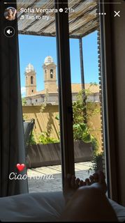 Sofía Vergara feet photo thumbnail