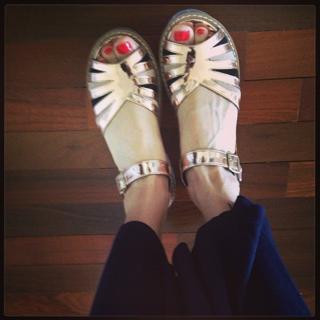 Sofía Zamolo feet photo thumbnail