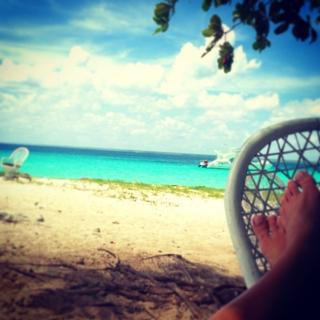 Sofía Zamolo feet photo thumbnail