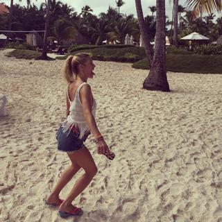 Sofía Zamolo feet photo thumbnail