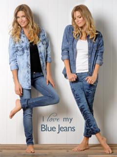 Sofía Zamolo feet photo thumbnail