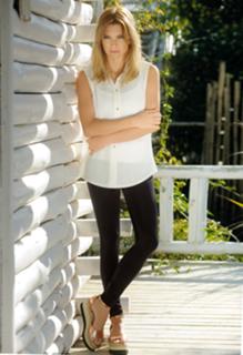 Sofía Zamolo feet photo thumbnail