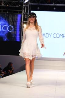 Sofía Zamolo feet photo thumbnail