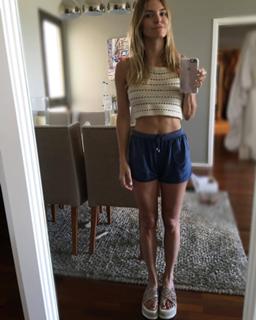 Sofía Zamolo feet photo thumbnail