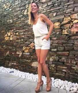 Sofía Zamolo feet photo thumbnail