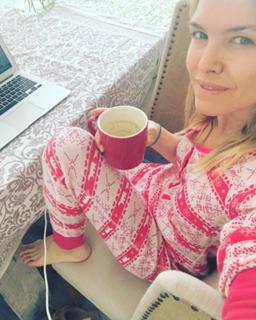 Sofía Zamolo feet photo thumbnail