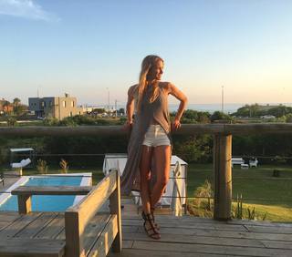 Sofía Zamolo feet photo thumbnail