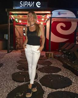 Sofía Zamolo feet photo thumbnail