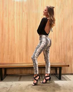 Sofía Zamolo feet photo thumbnail