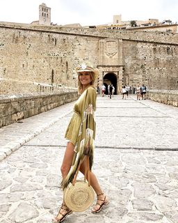 Sofía Zamolo feet photo thumbnail