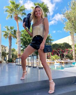 Sofía Zamolo feet photo thumbnail