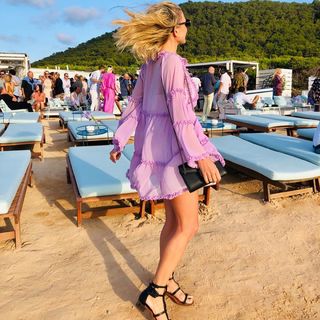 Sofía Zamolo feet photo thumbnail