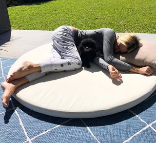 Sofía Zamolo feet photo thumbnail