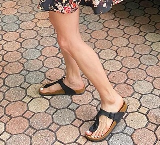 Sofía Zamolo feet photo thumbnail