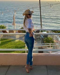 Sofía Zamolo feet photo thumbnail