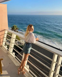 Sofía Zamolo feet photo thumbnail