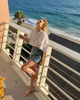 Sofía Zamolo feet photo thumbnail